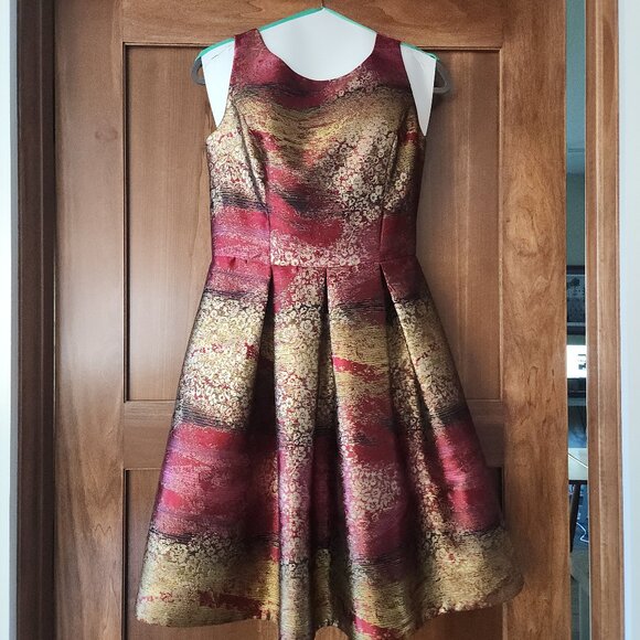 Nicole Miller Cocktail dress, size 8, metallic jacquard print - Picture 6 of 7